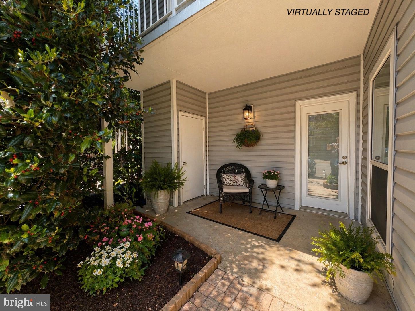 FOUR WINDS AT OAKTON - Residential