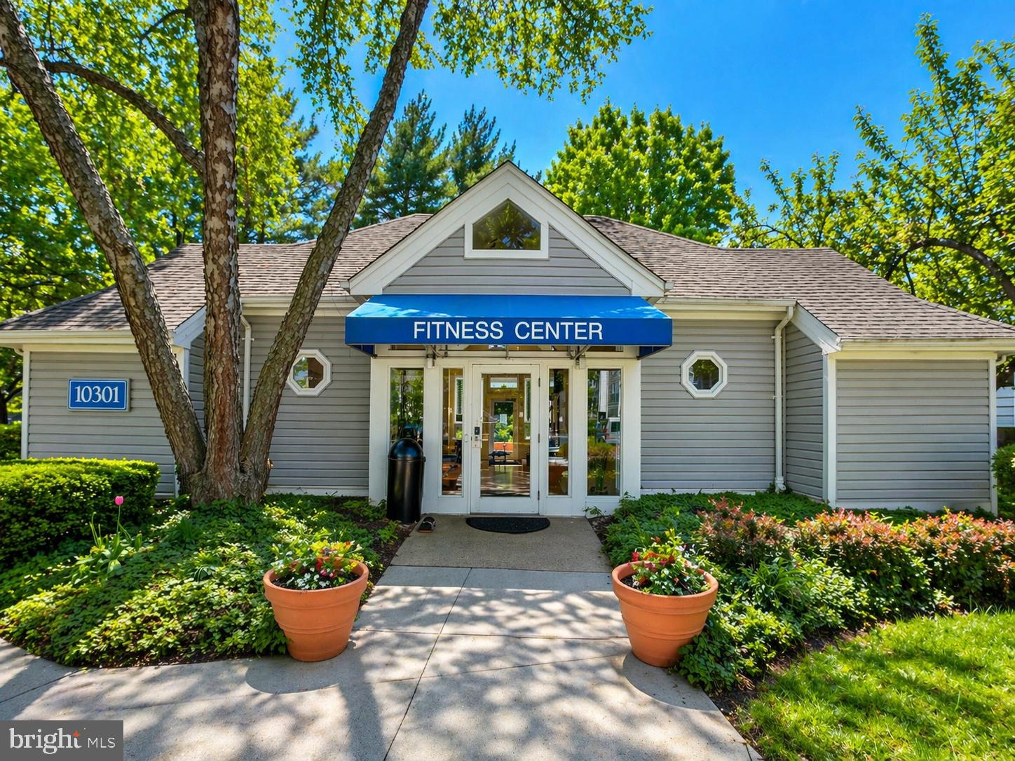 FOUR WINDS AT OAKTON - Residential