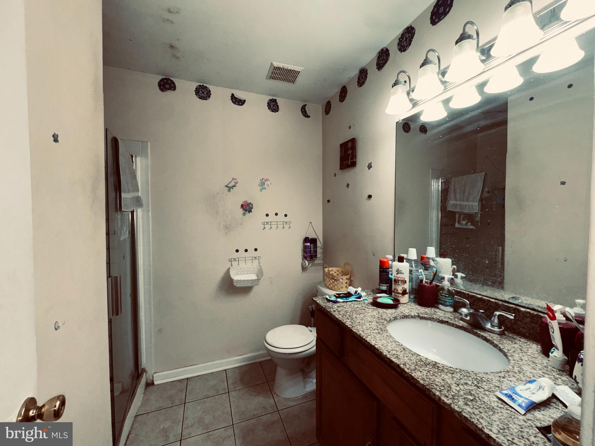 FOUR WINDS AT OAKTON - Residential