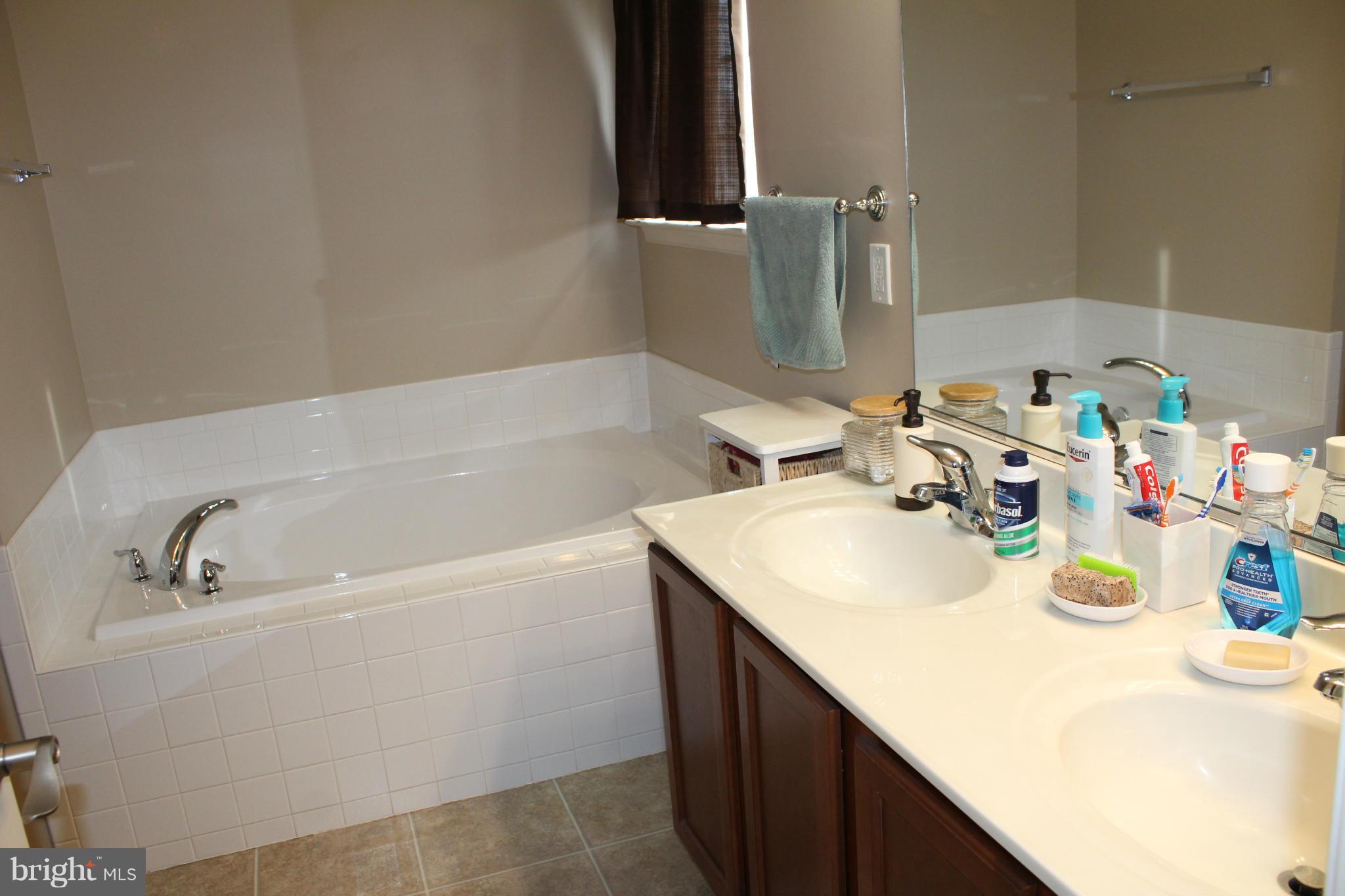 HOPYARD FARM - Residential Lease