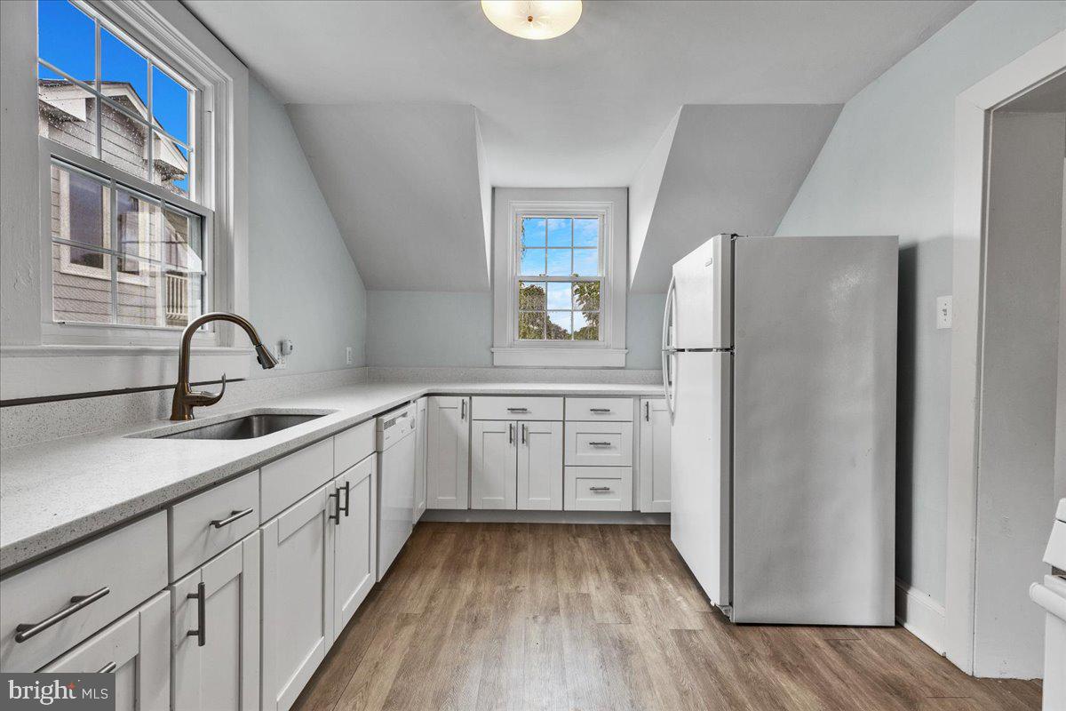 LYON PARK - Residential Lease