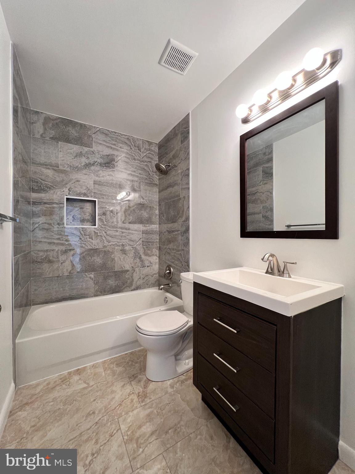 ODEND HAL - Residential Lease