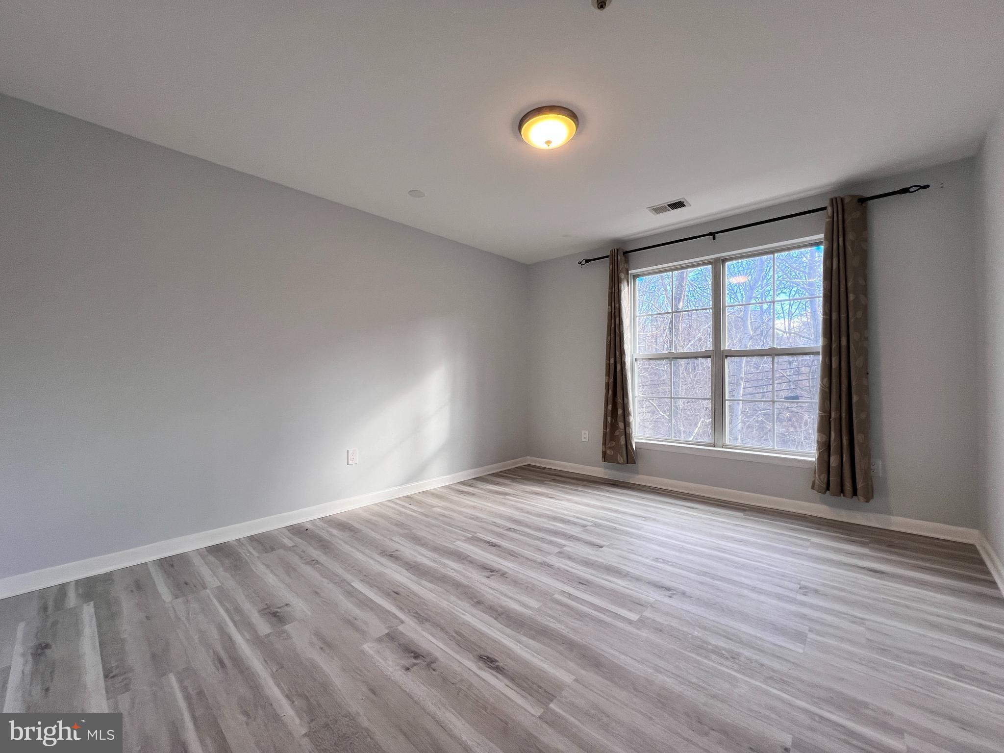 ODEND HAL - Residential Lease