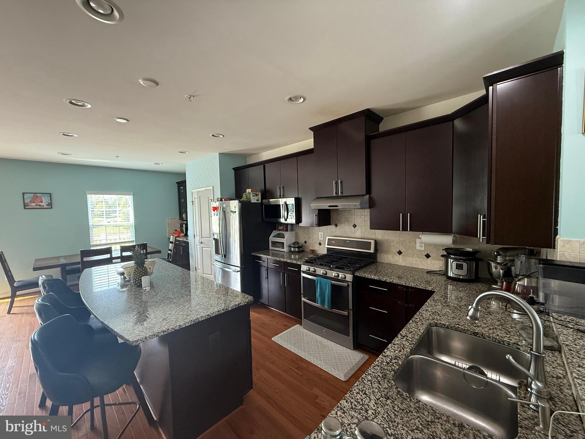 WATERFORD HILLS - Residential