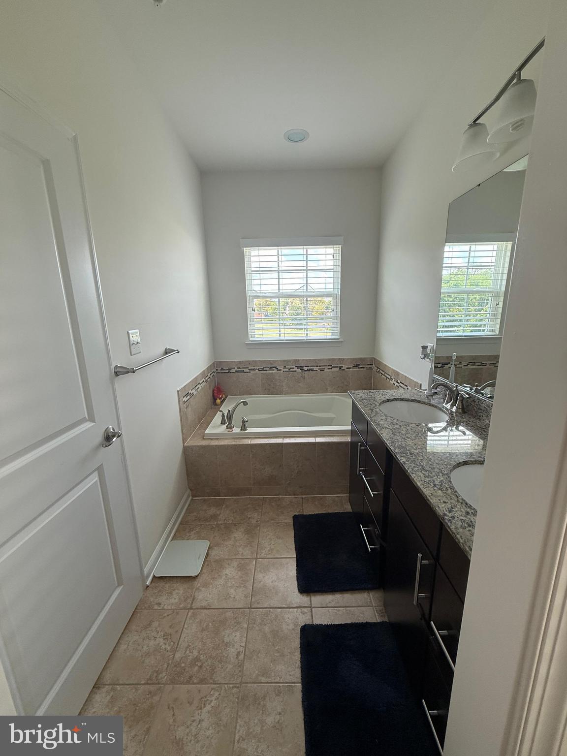 WATERFORD HILLS - Residential