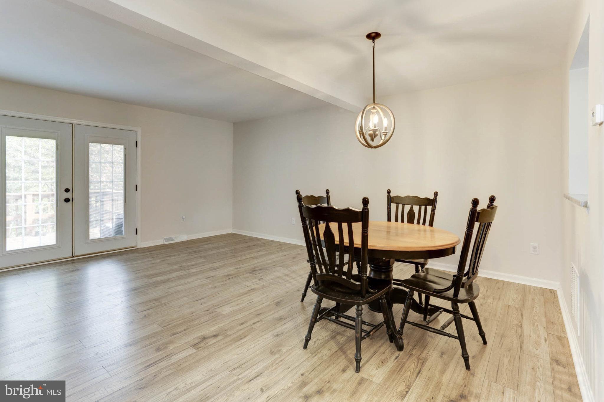 ROBERTS FIELD - Residential