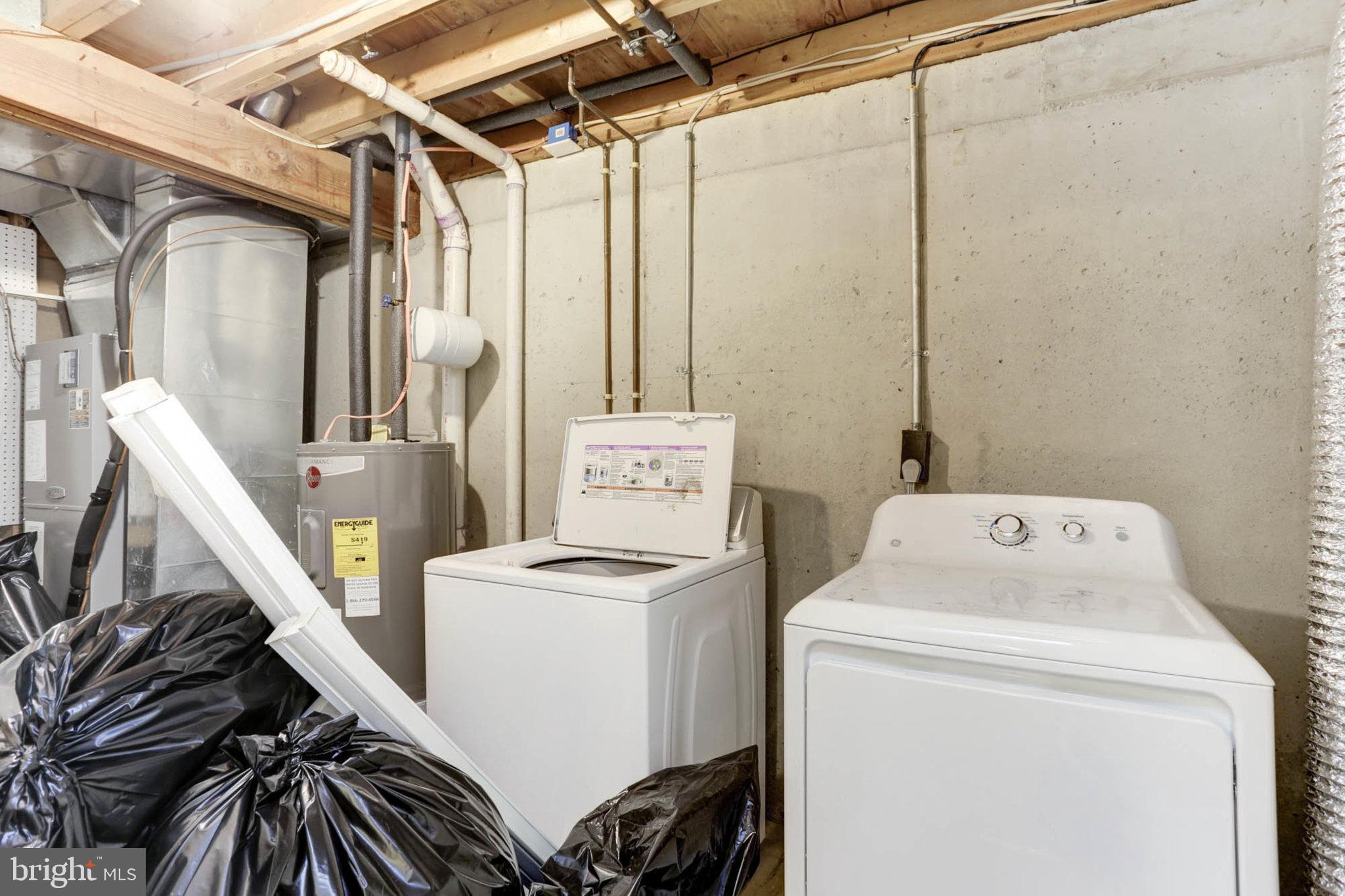 ROBERTS FIELD - Residential