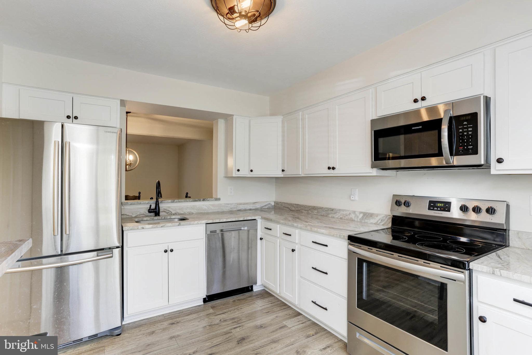 ROBERTS FIELD - Residential