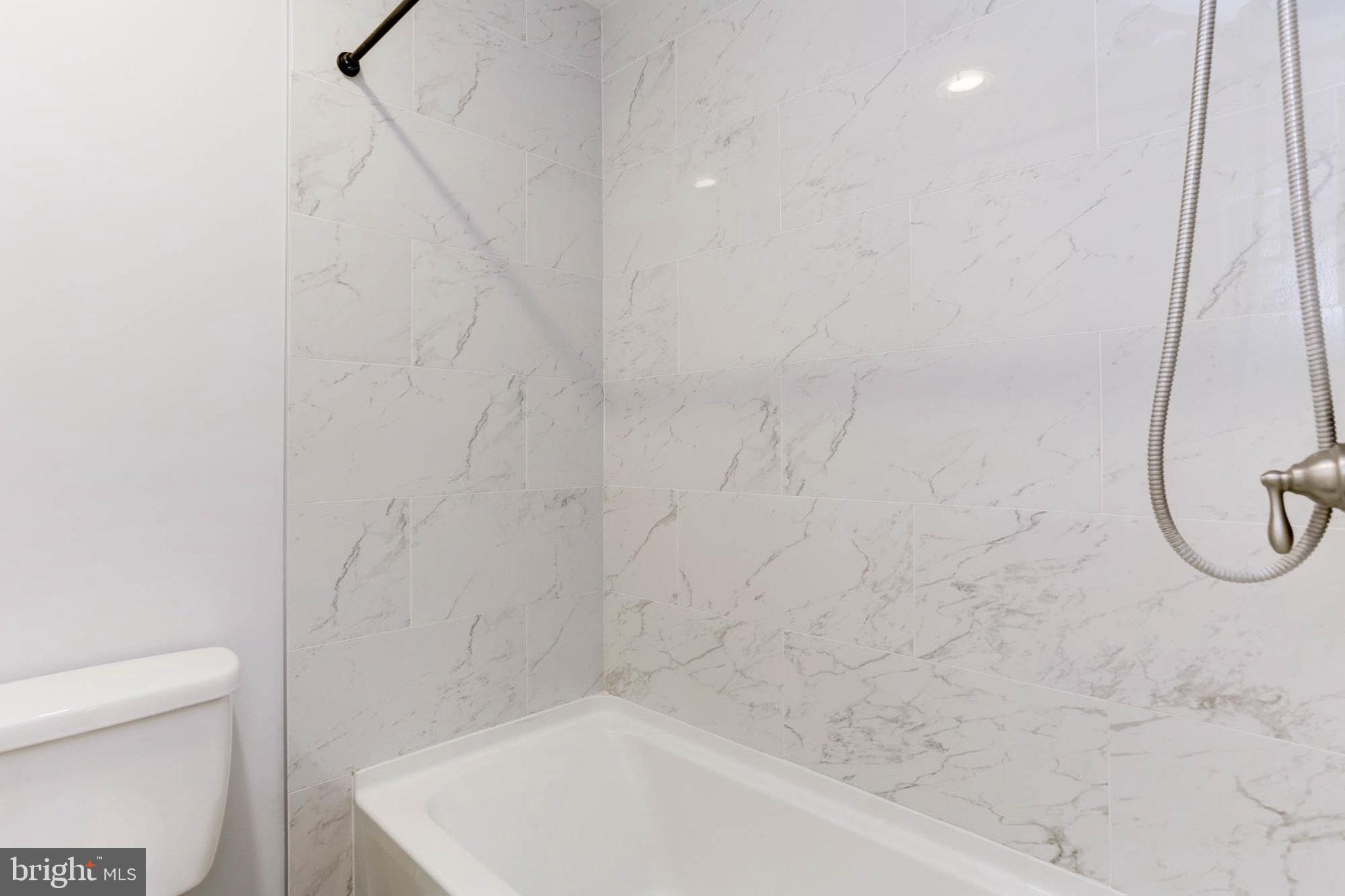 ROBERTS FIELD - Residential