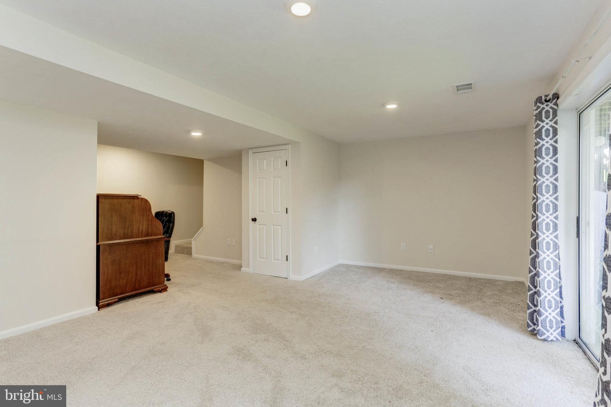 ROBERTS FIELD - Residential