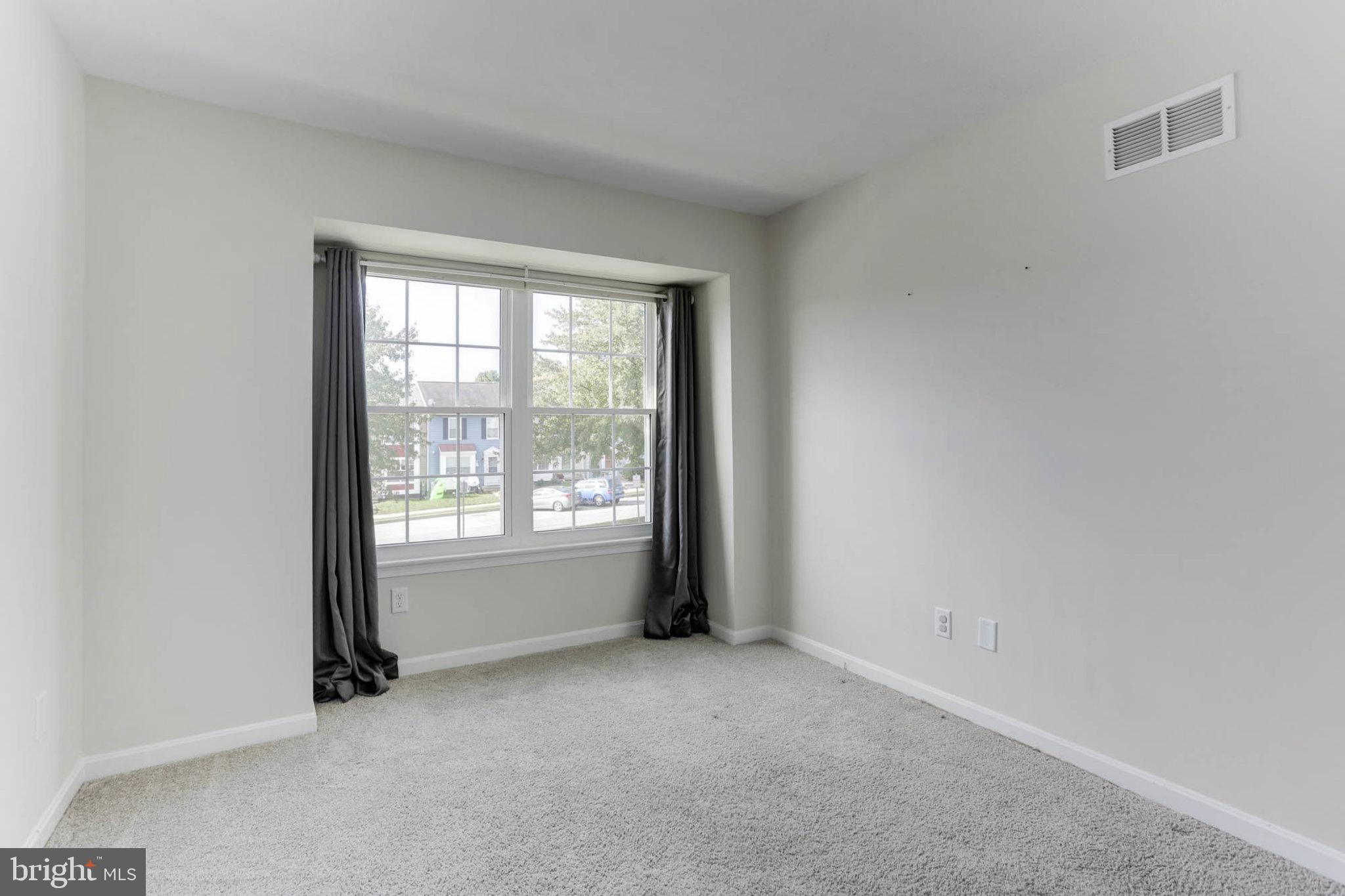 ROBERTS FIELD - Residential