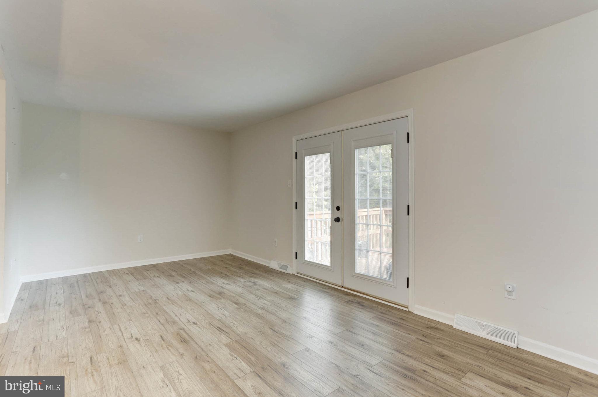 ROBERTS FIELD - Residential