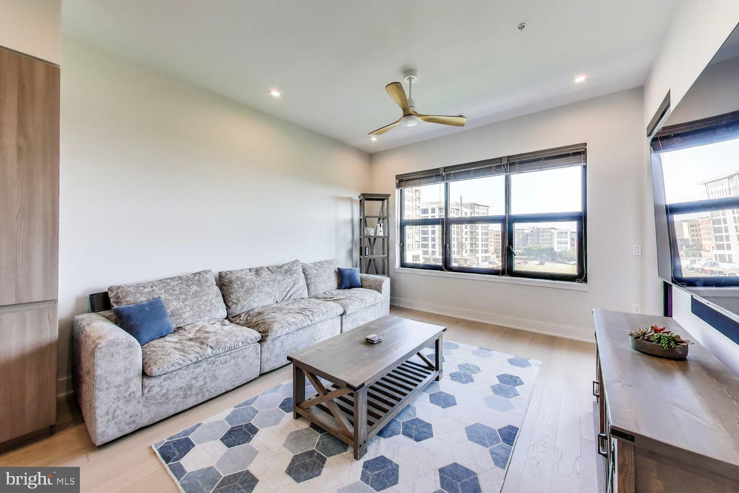 701 SWANN AVENUE 507