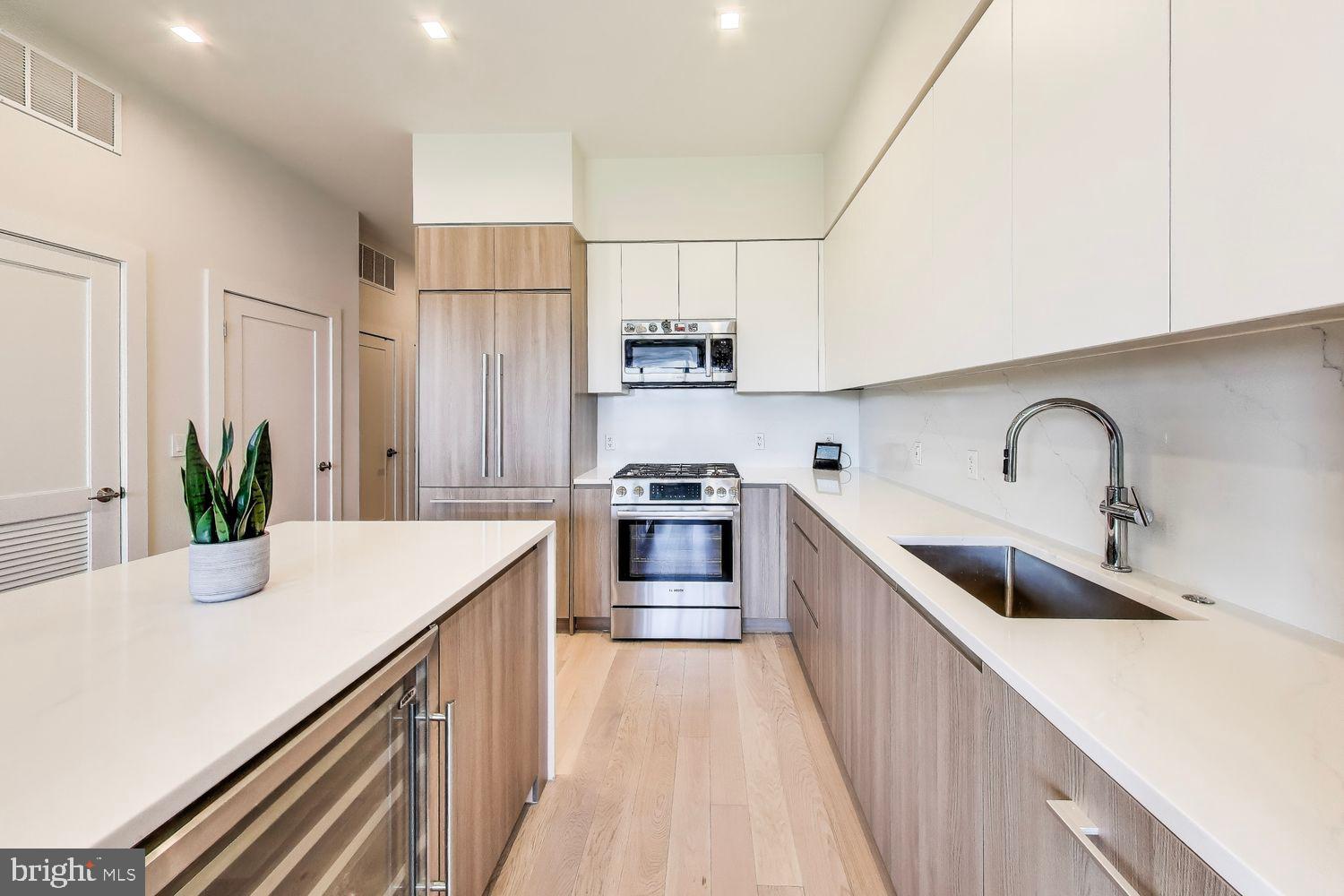 701 SWANN AVENUE 507