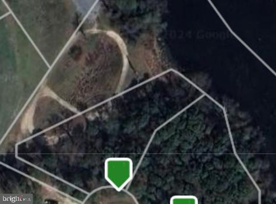 Vacant lot in Tussock Estates. No builder tie-in.