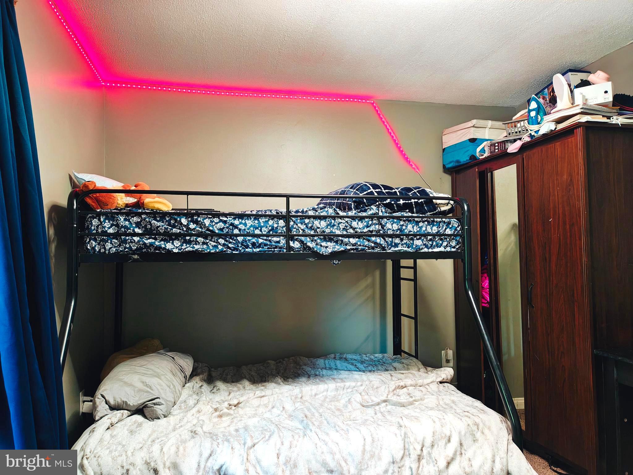 MONTPELIER VILLAGE - Residential