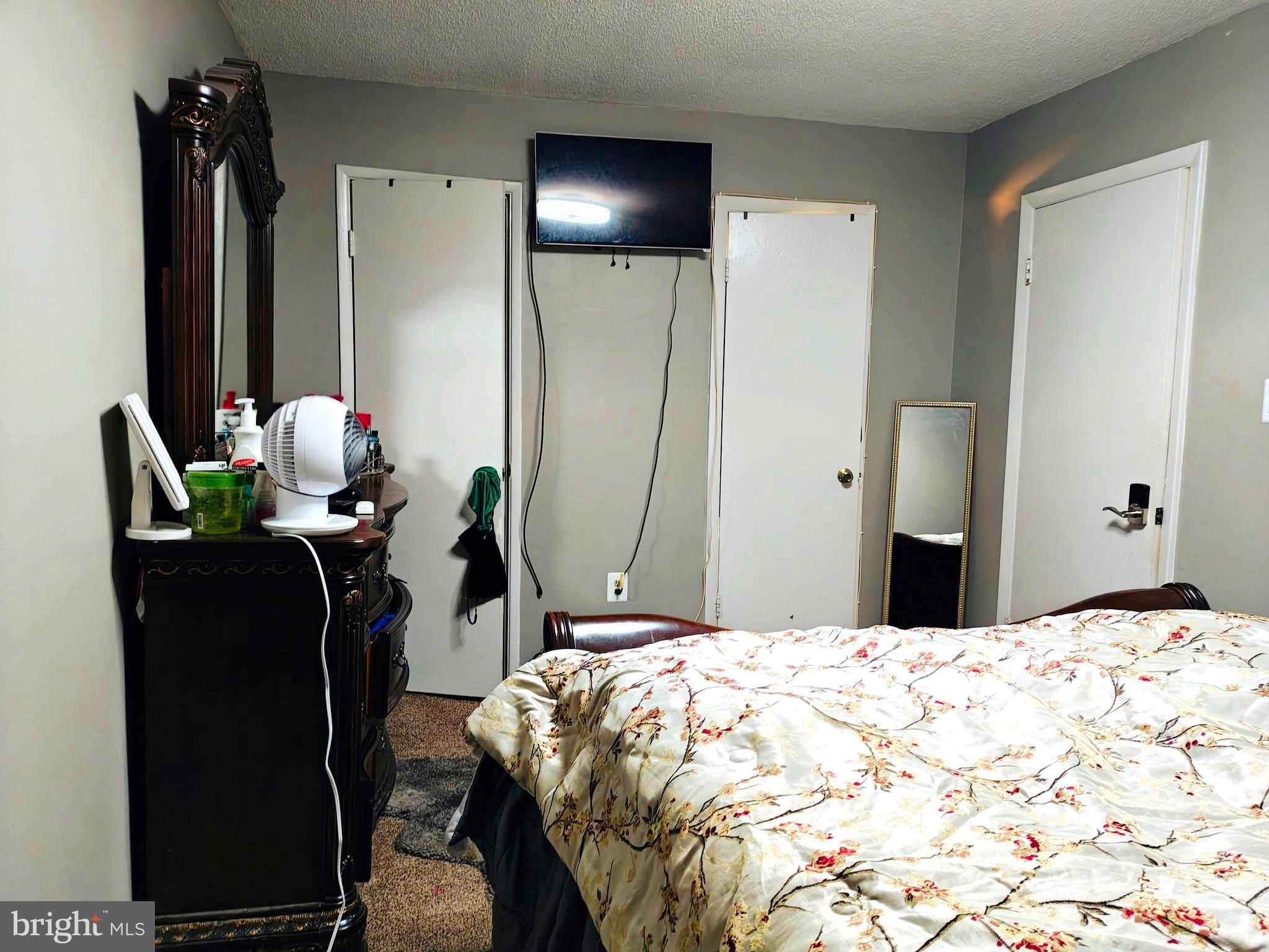 MONTPELIER VILLAGE - Residential