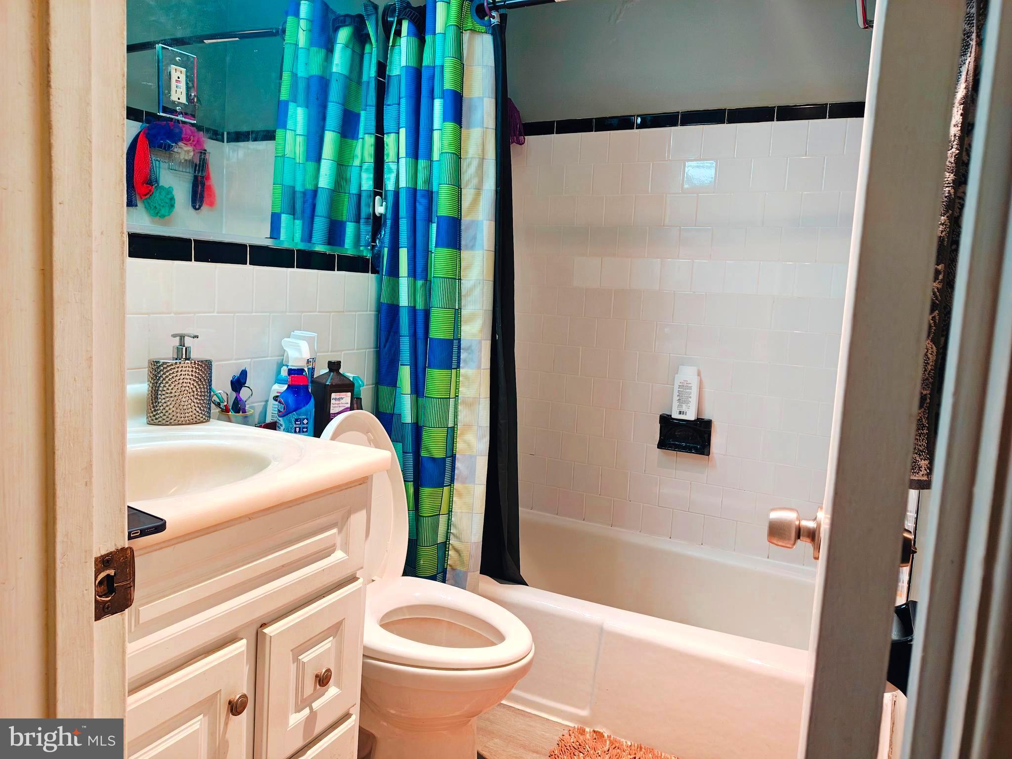 MONTPELIER VILLAGE - Residential