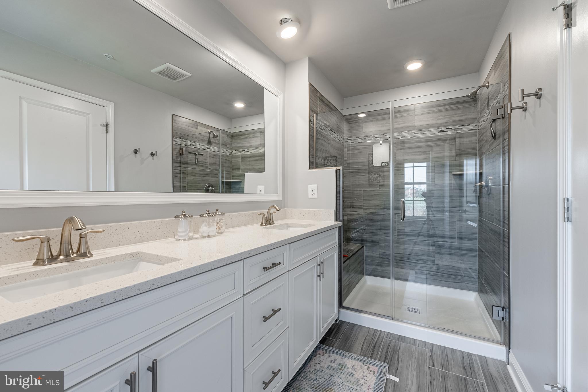 PARKSIDE - Residential