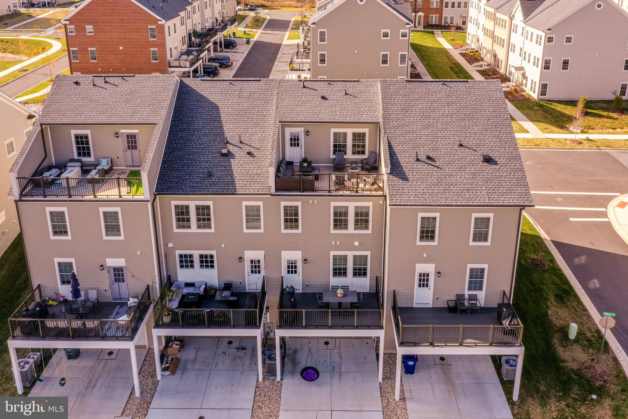 PARKSIDE - Residential