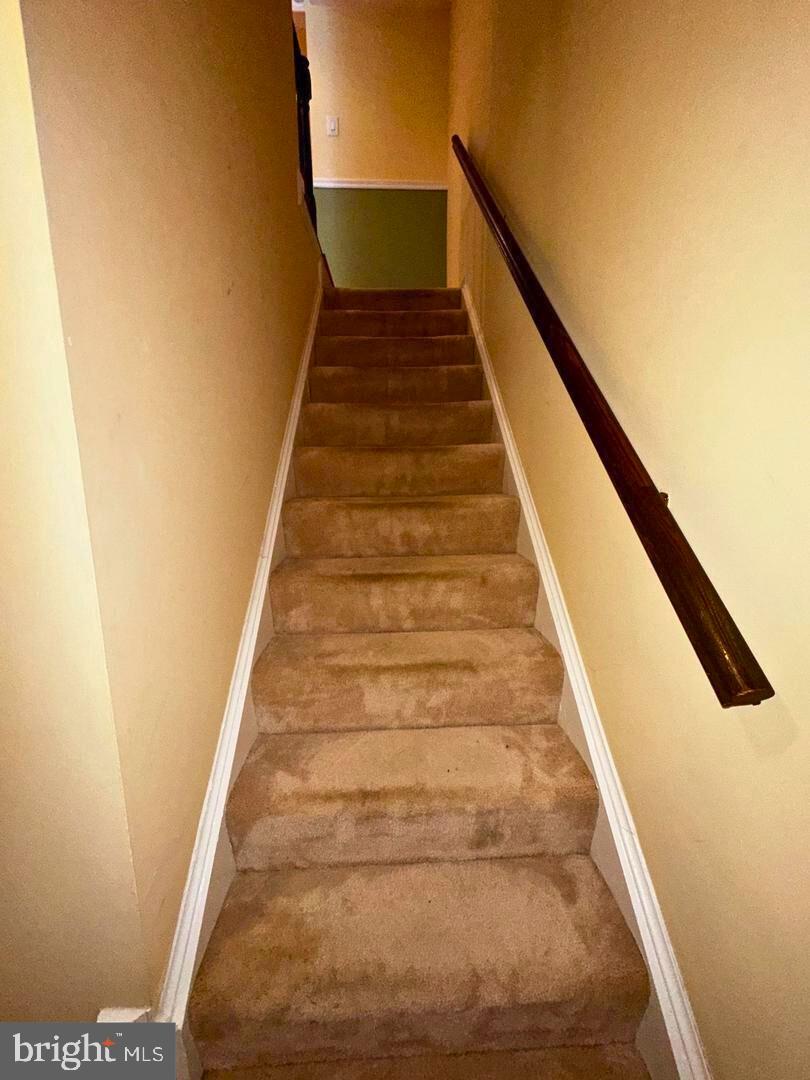 BURKE CENTRE - Residential Lease