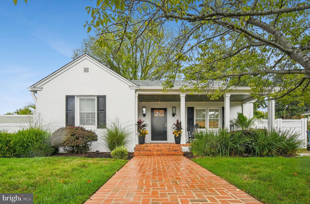 Photo of 207 Seymour Avenue, SAINT MICHAELS, MD 21663 (MLS # MDTA2011654)