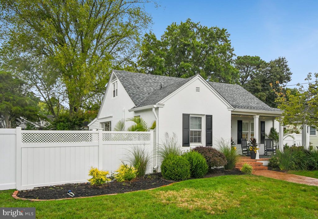 Photo of 207 Seymour Avenue, SAINT MICHAELS, MD 21663 (MLS # MDTA2011654)