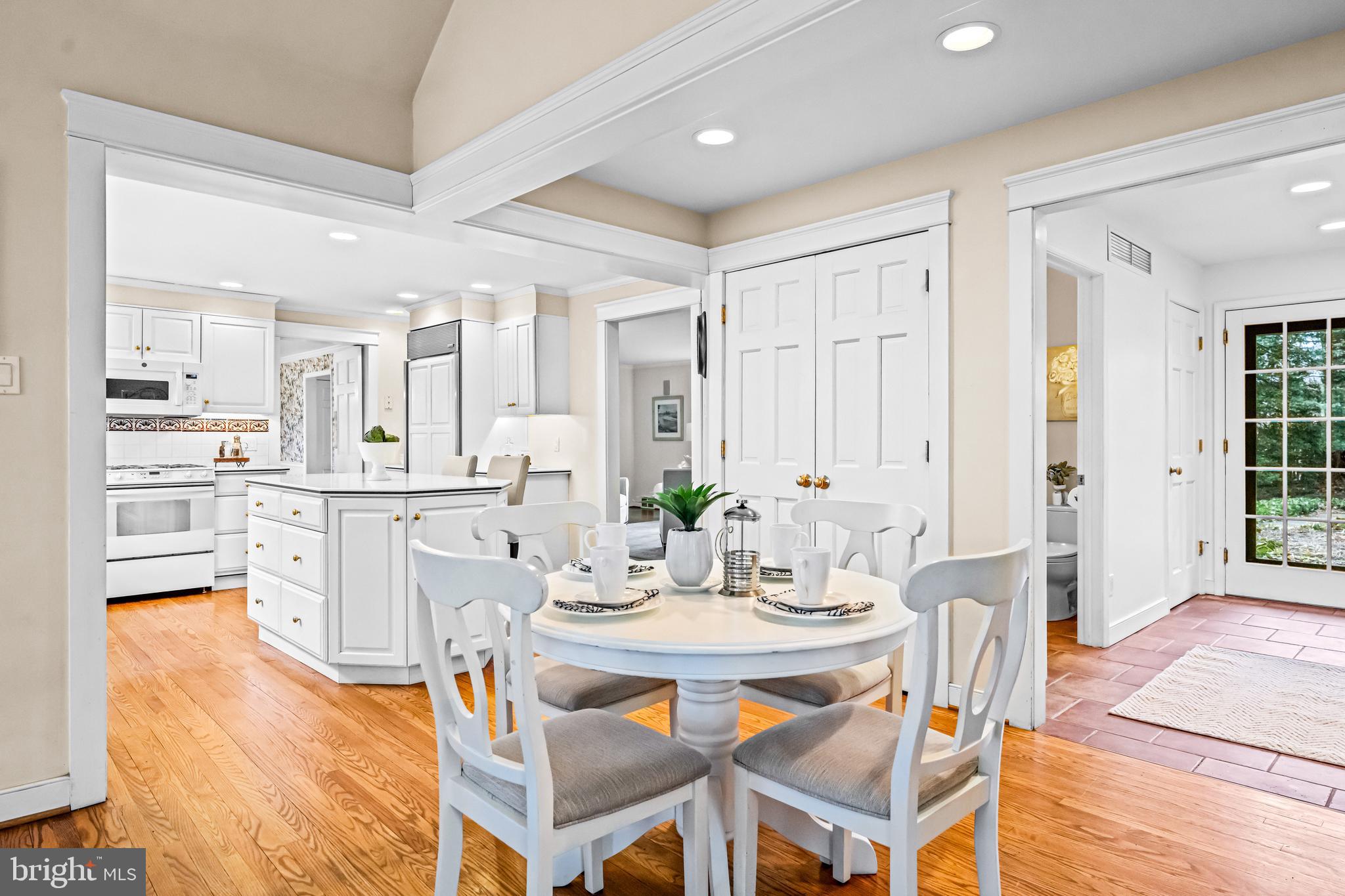 DEEPDALE - Residential