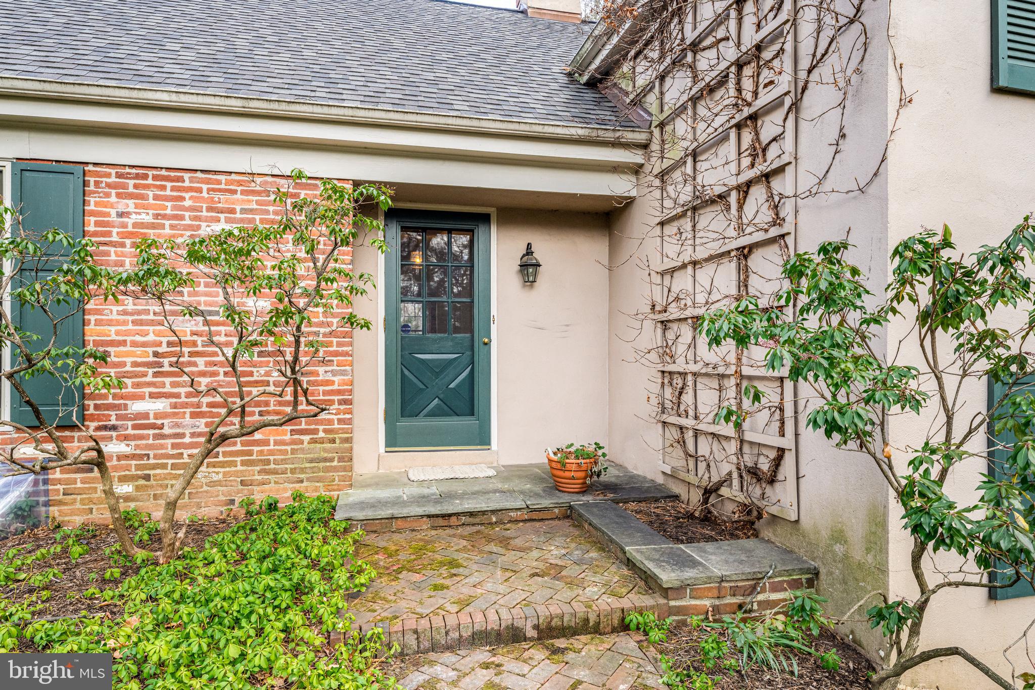 DEEPDALE - Residential