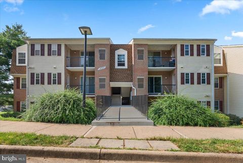 Photo of 14901 Rydell Road #201, CENTREVILLE, VA 20121 (MLS # VAFX2311888)