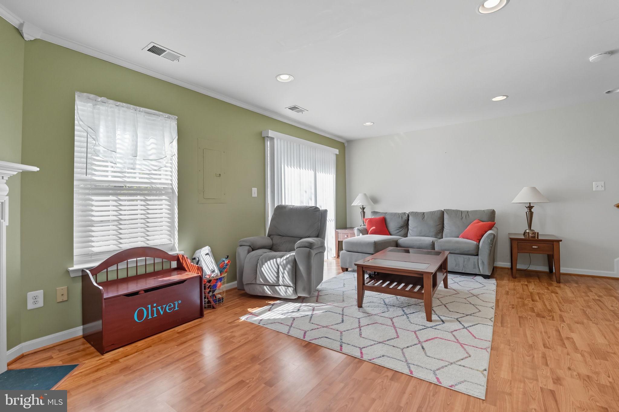 INDEPENDENCE - Residential