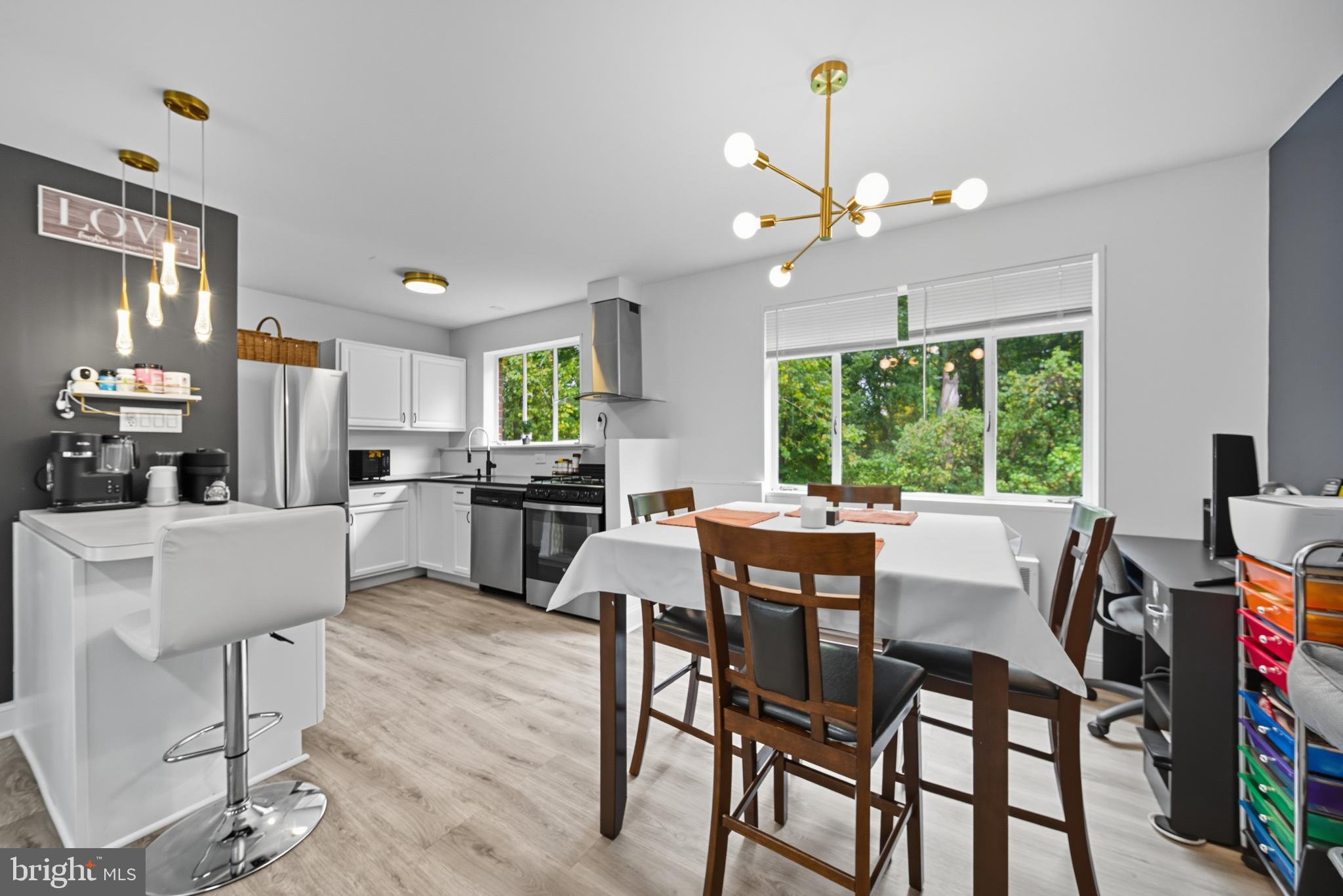 10305 MONTROSE AVENUE 10305