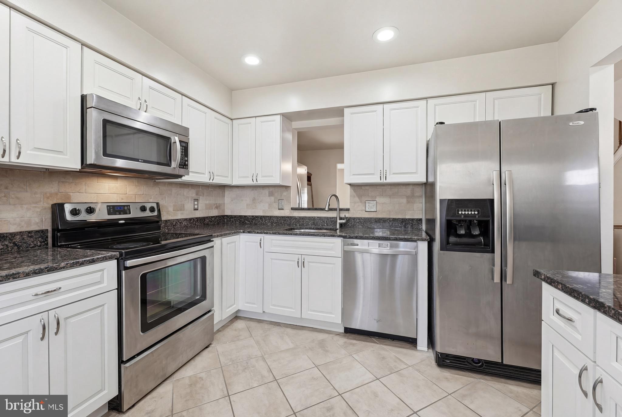 5948 WILD BROOK COURT