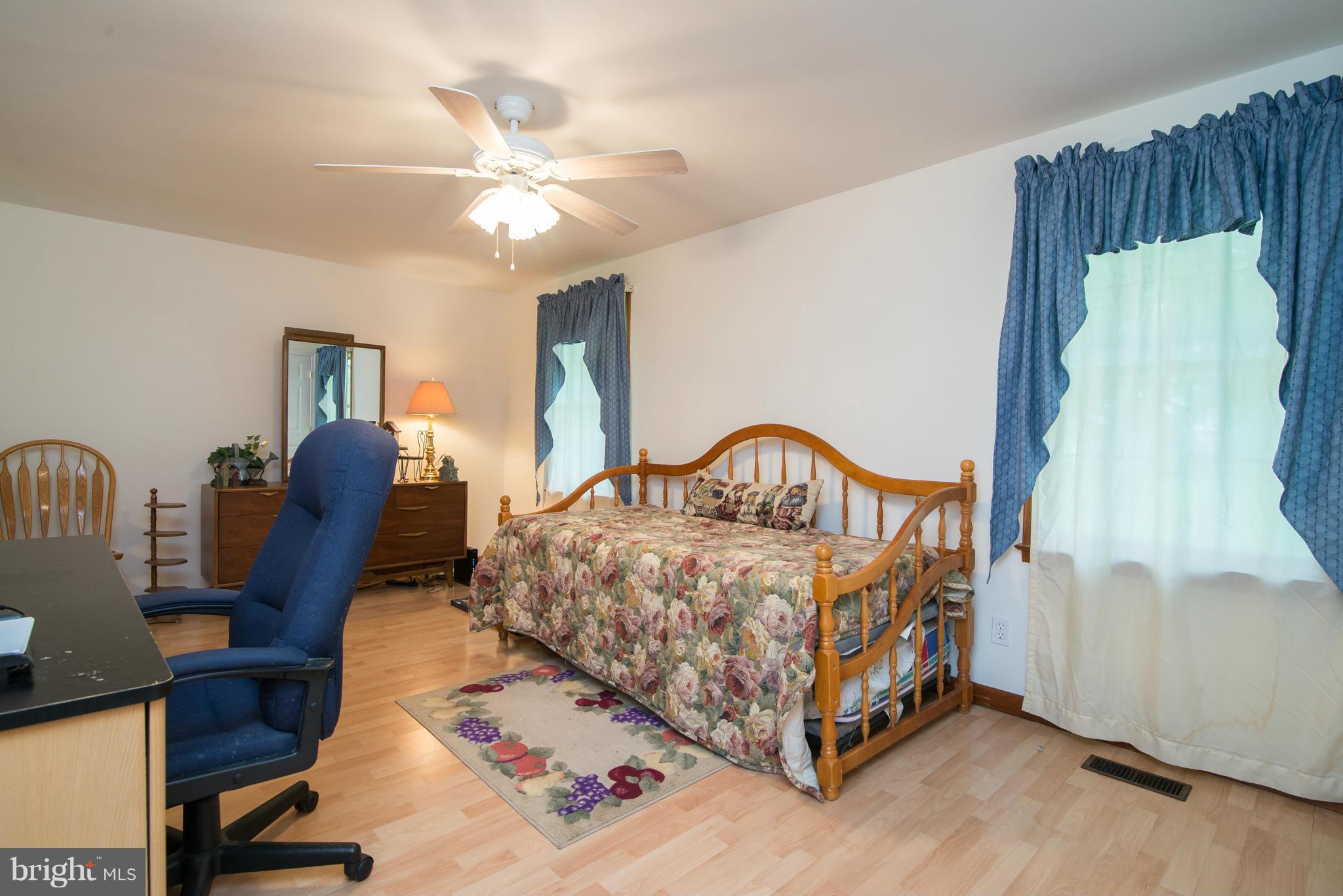 PLEASANT VIEW - Residential