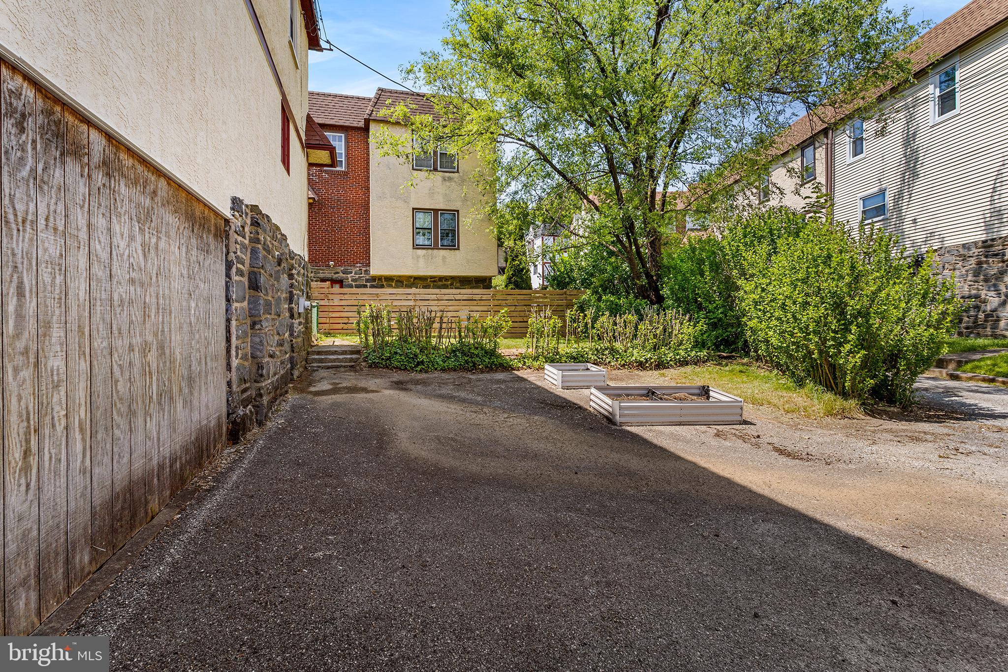 ARDMORE PARK - Residential