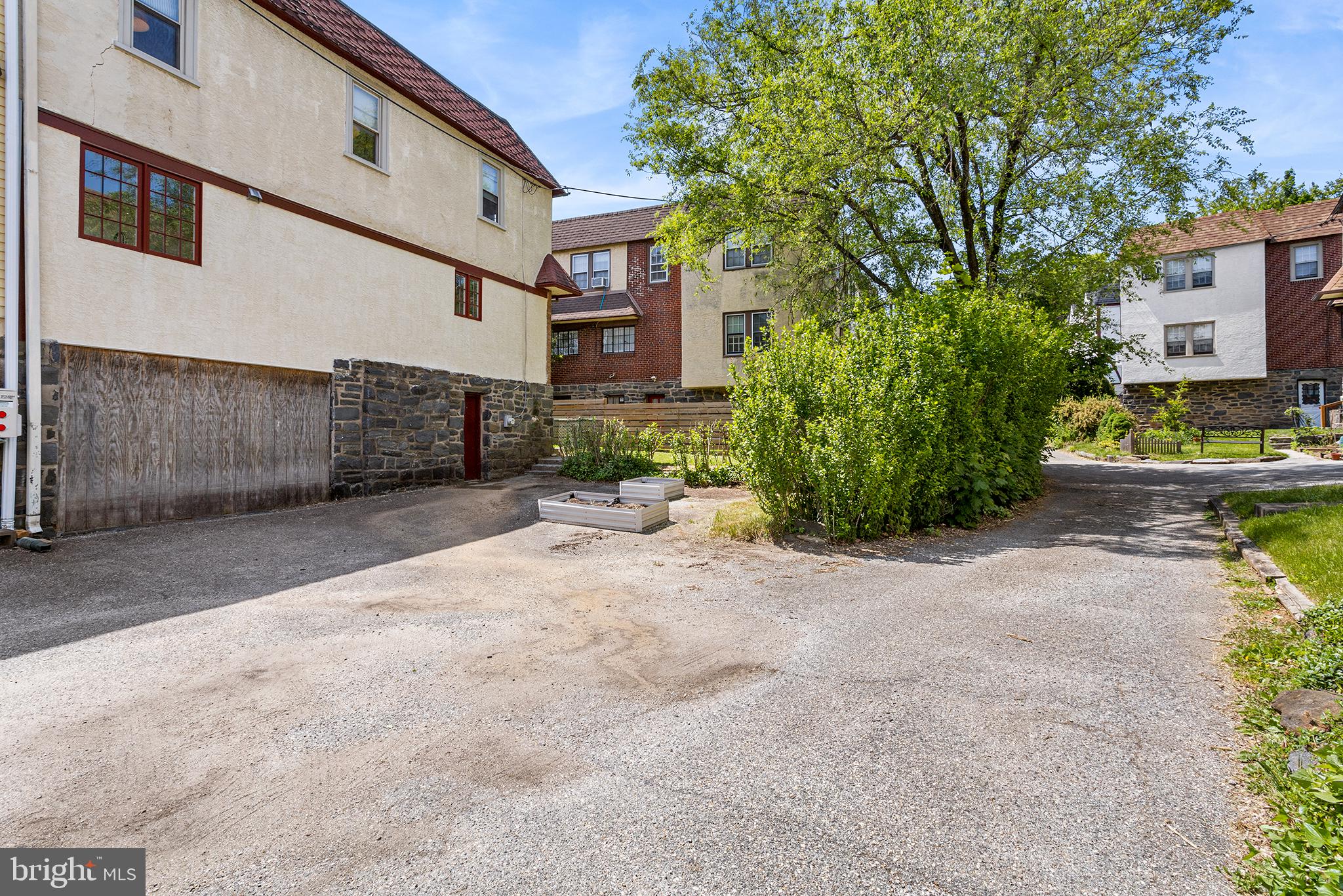 ARDMORE PARK - Residential