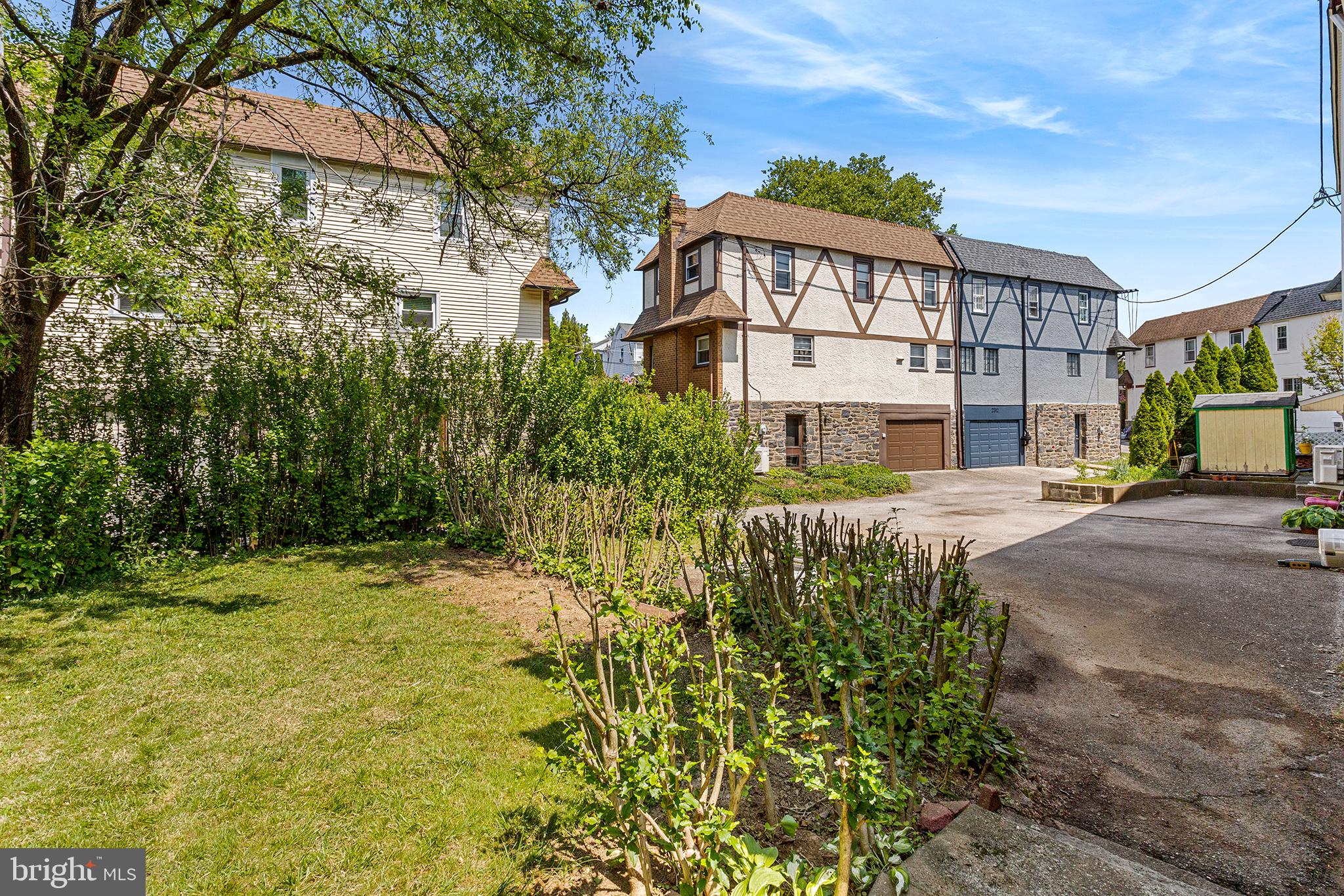 ARDMORE PARK - Residential