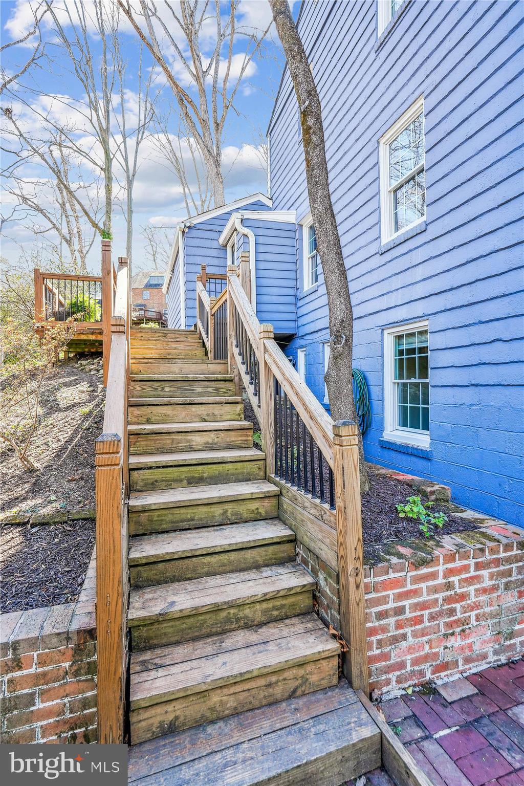 ROLLINGWOOD - Residential