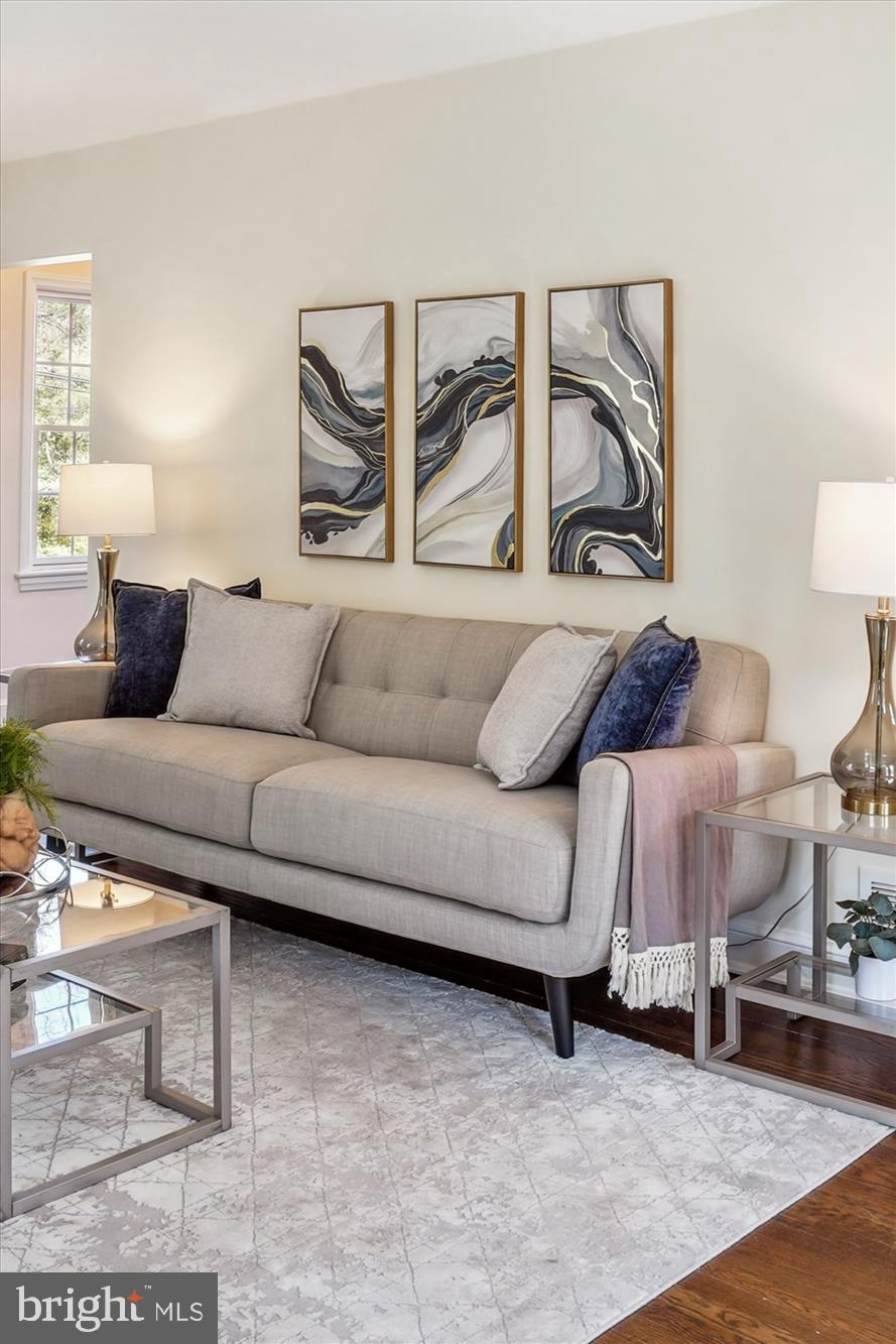 ROLLINGWOOD - Residential