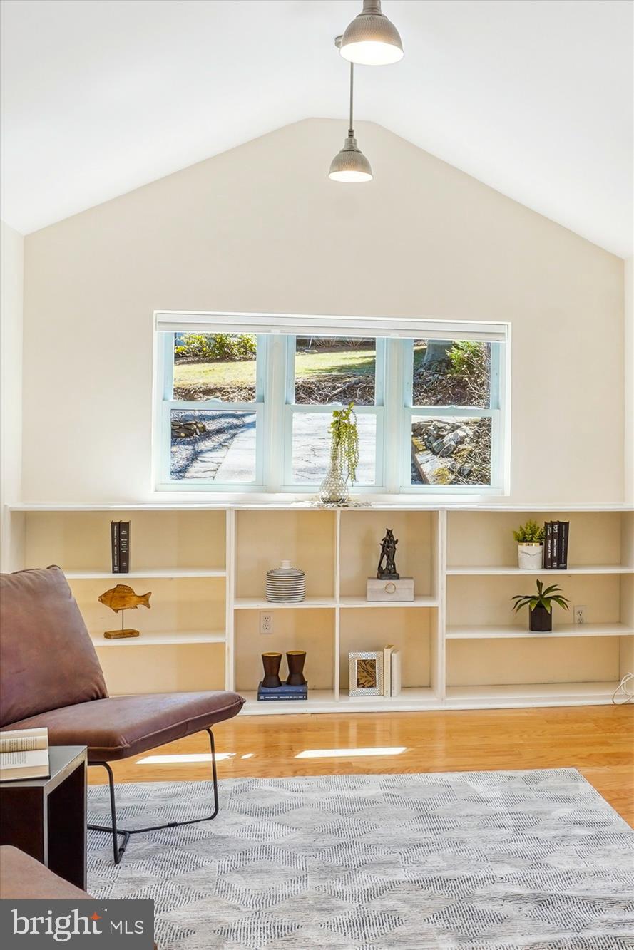 ROLLINGWOOD - Residential