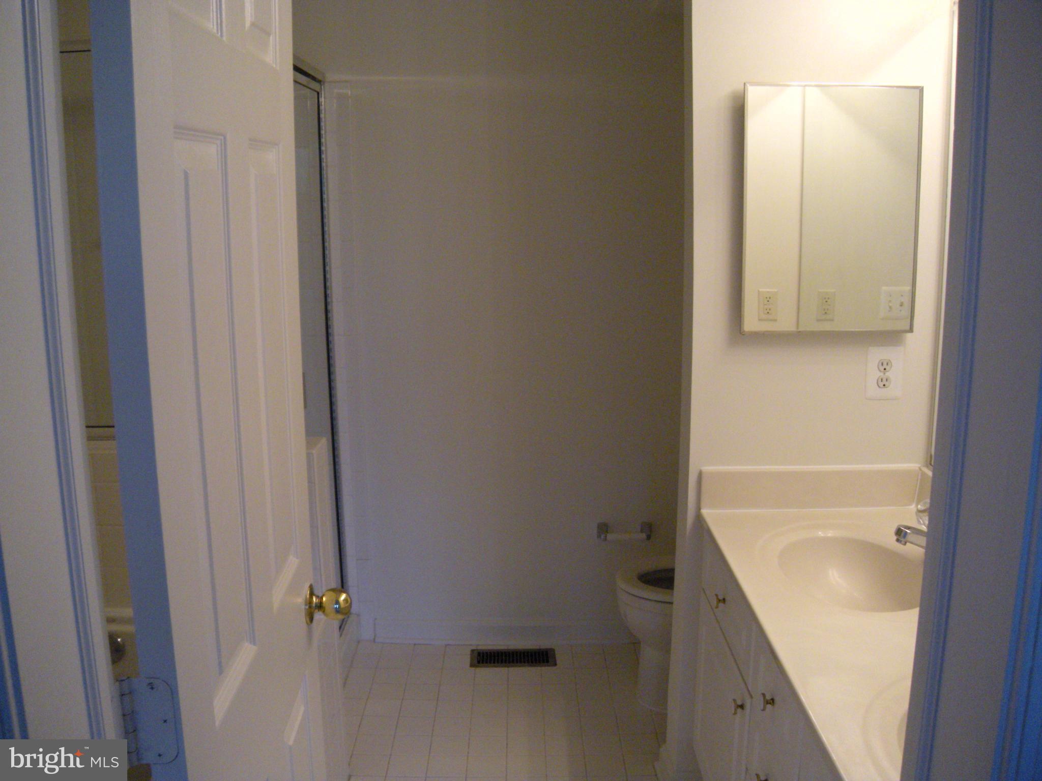 MANORS AT MCNAIR FARMS - Residential Lease