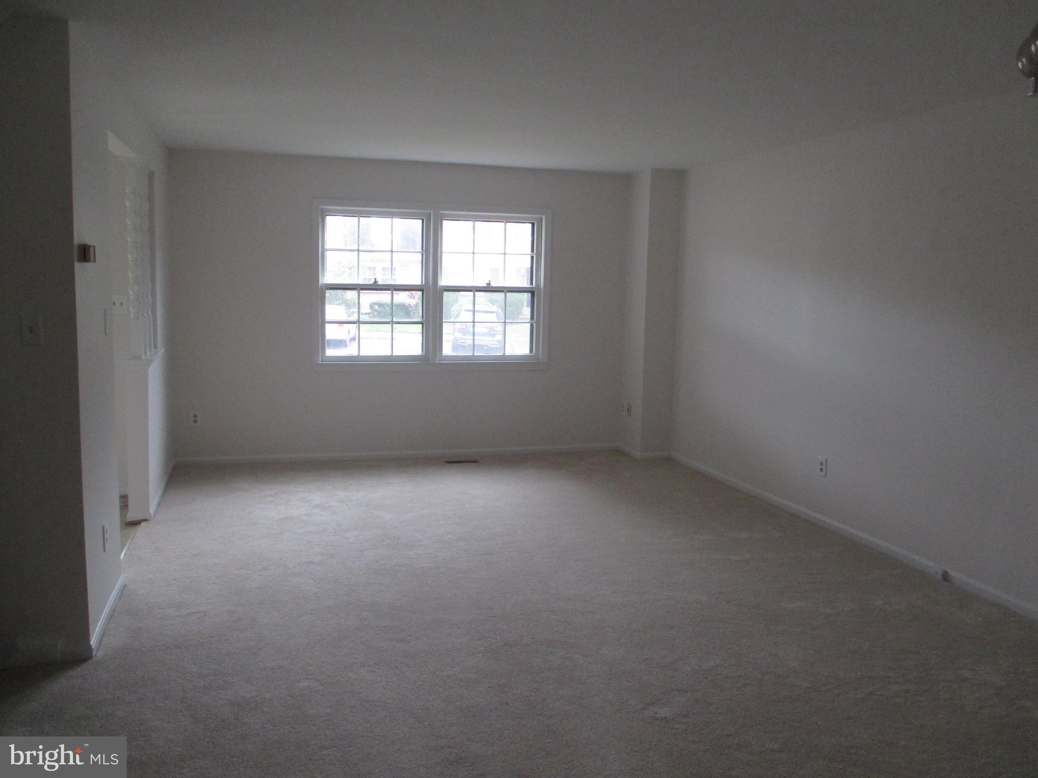 ROYAL COURT - Residential Lease