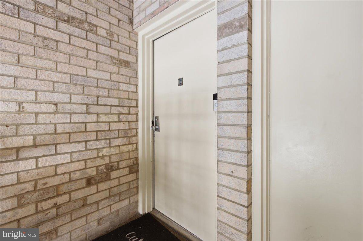 GLENVALE CONDO - Residential