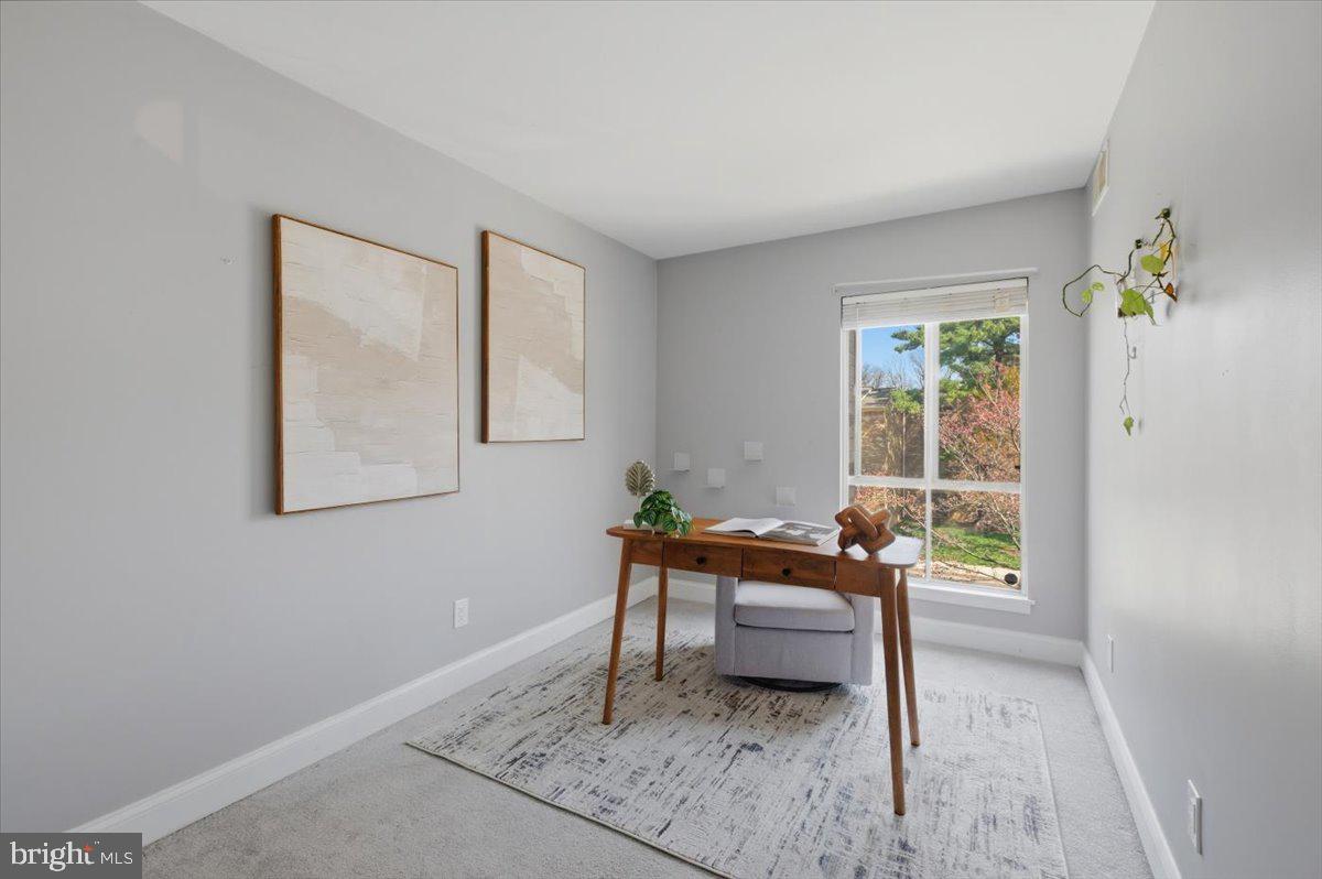 GLENVALE CONDO - Residential