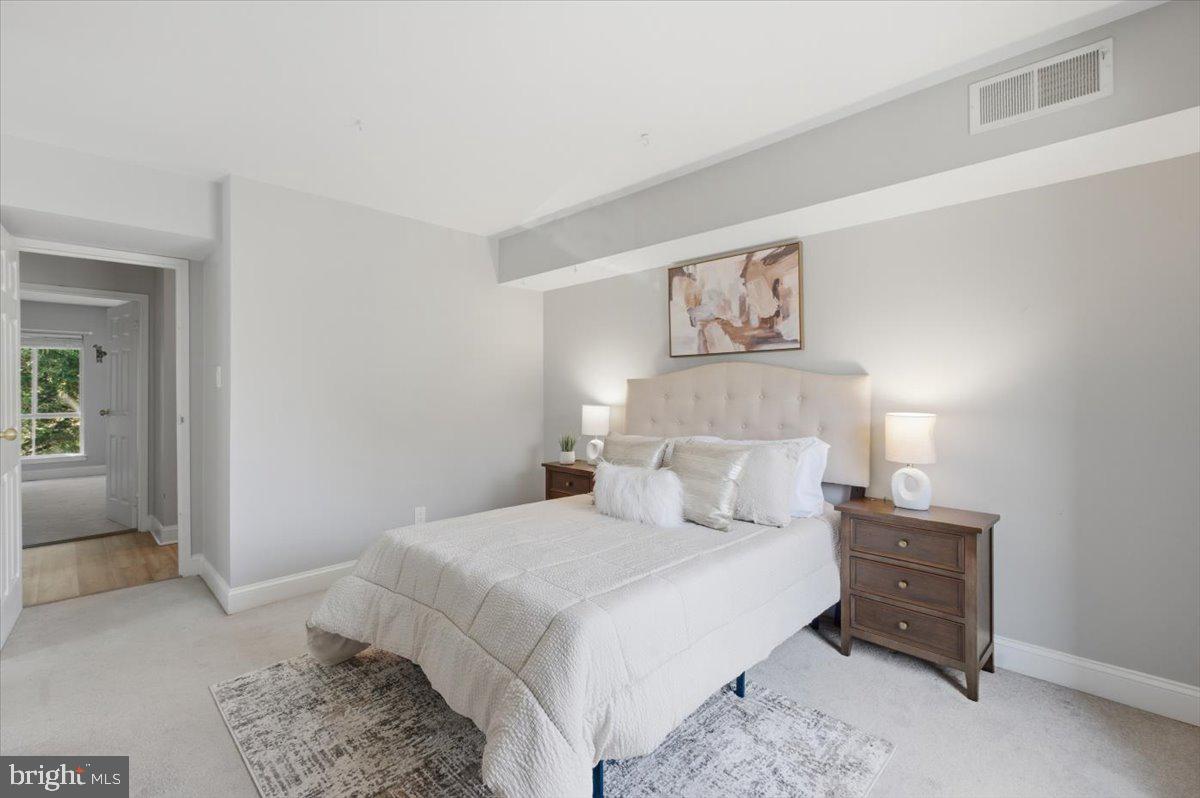 GLENVALE CONDO - Residential