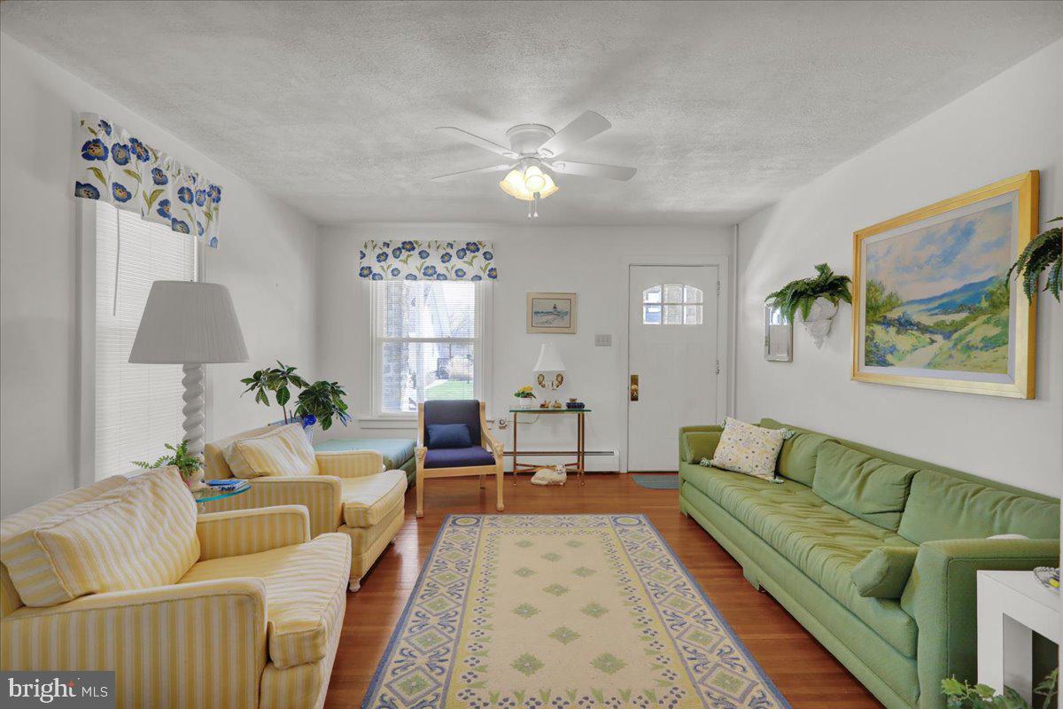 1405 ELM STREET