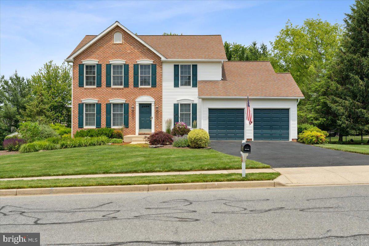 FOXFIELD AT MIDDLETOWN - Residential