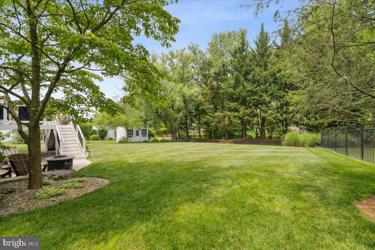 FOXFIELD AT MIDDLETOWN - Residential