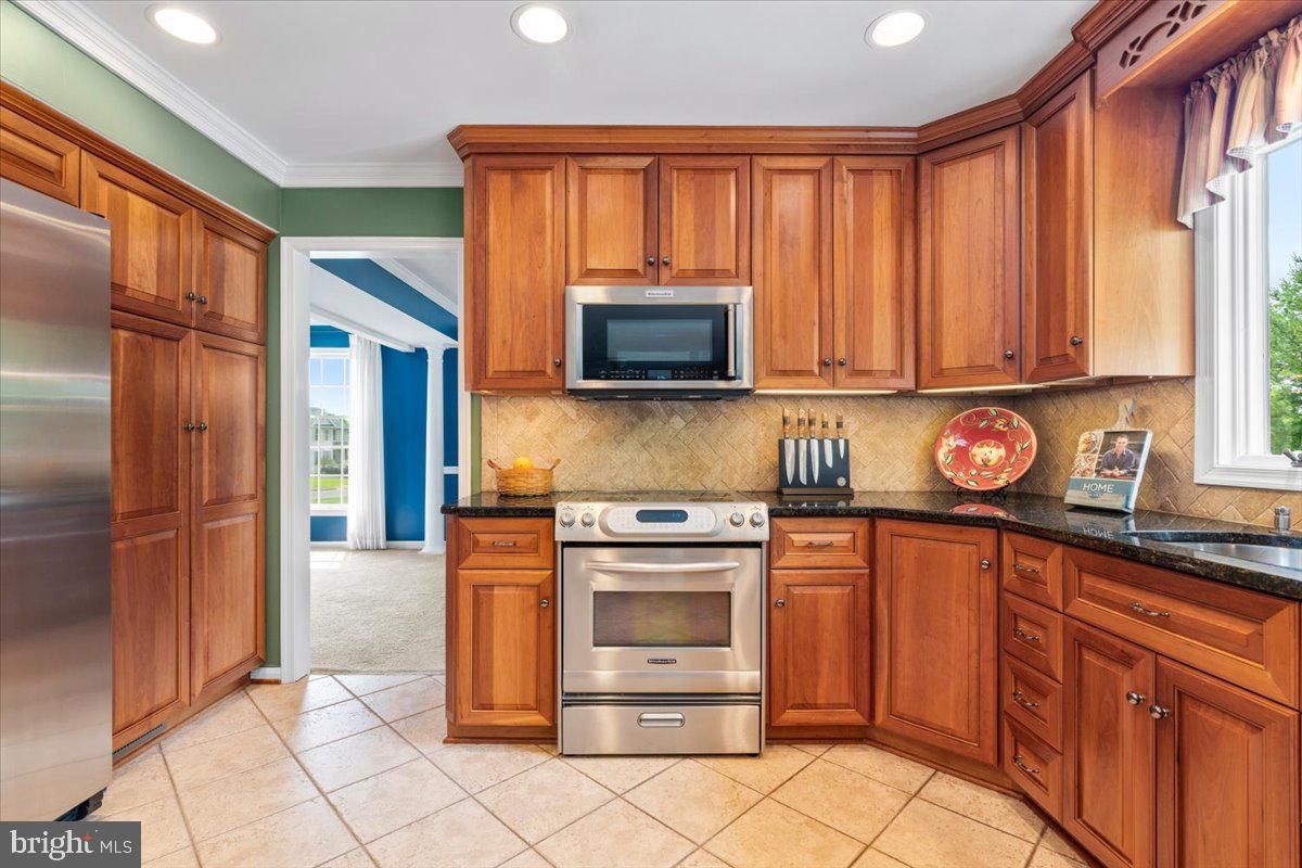 FOXFIELD AT MIDDLETOWN - Residential