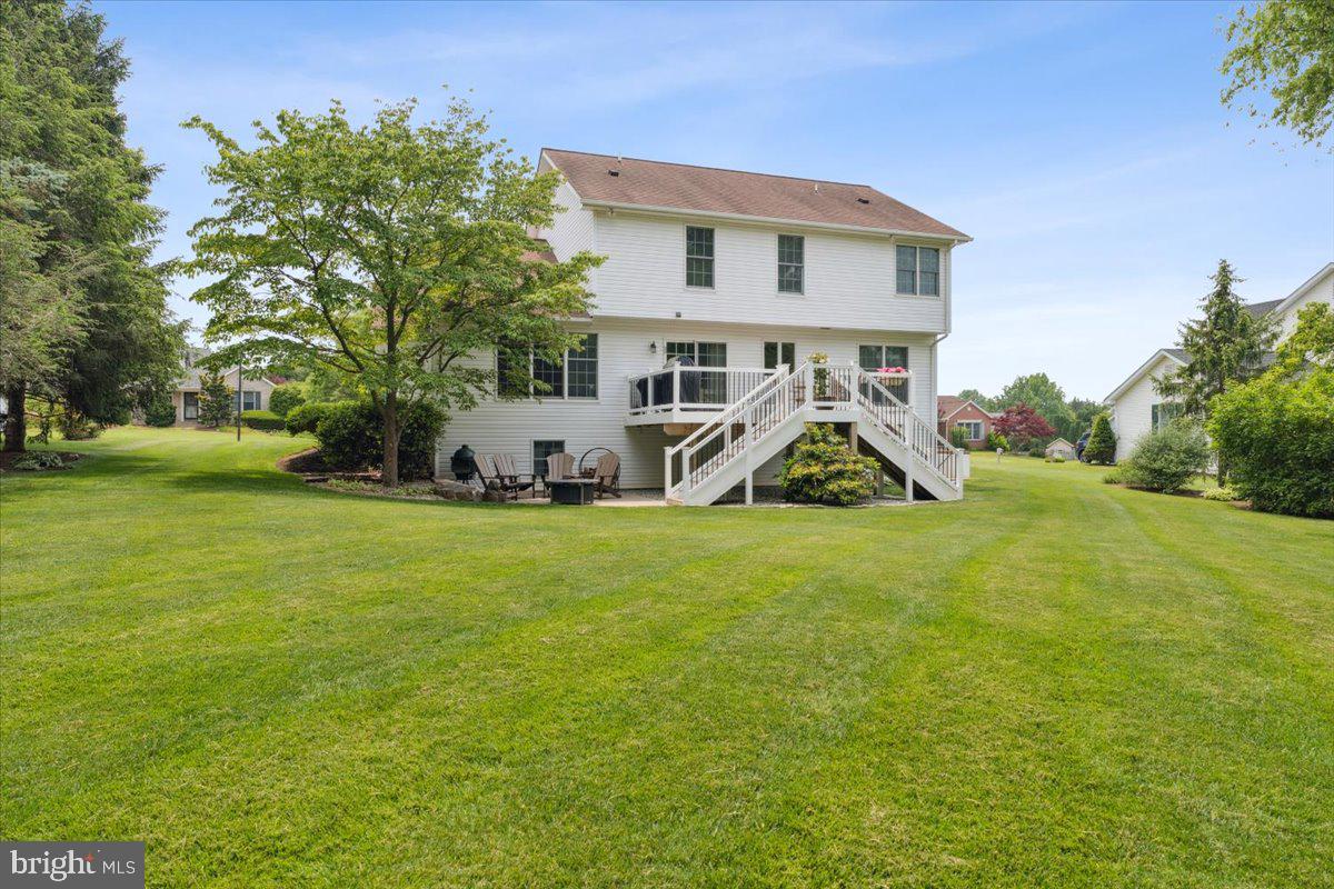 FOXFIELD AT MIDDLETOWN - Residential